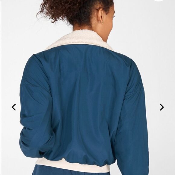 NWT FABLETICS Spencer Reversible Jacket - Picture 4 of 12